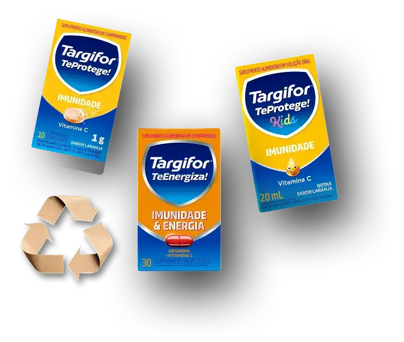 Embalagens sustentáveis Targifor. Três caixas de vitaminas da marca (TeProtege, TeEnergiza e TeProtege Kids) sobre grama verde ao lado de um símbolo de reciclagem.